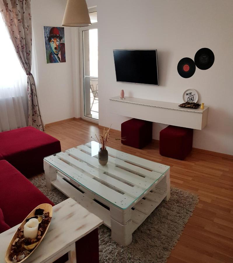 Cozy Apartament 3 Min To Subway 24H7 Check In Popesti-Leordeni المظهر الخارجي الصورة